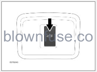 2023-Land-Rover-New-Range-Rover-Sport-Entering-The-Vehicle-FIG-12