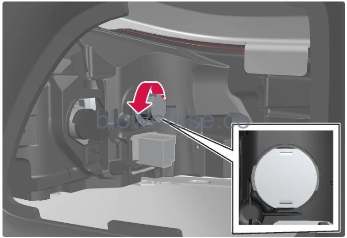 2023-Volvo-XC40-Recharge-Plug-in-Hybrid-Bulb-replacement-fig-3