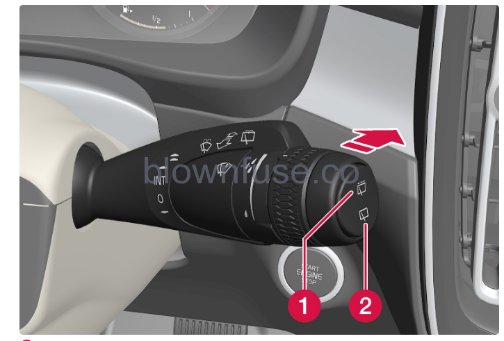 2023 Volvo XC40 Recharge Plug-in Hybrid Windscreen and rear window fig 1