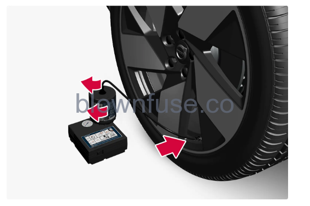 2023 Volvo XC40 Recharge Pure Electric Emergency puncture repair fig 3