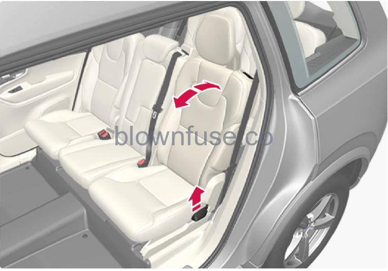 2023-Volvo-XC90-Recharge-Plug-in-Hybrid-Rear-seat-FIG-11