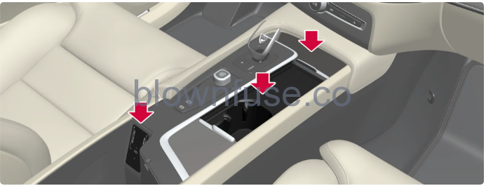 2023-Volvo-XC90-Recharge-Plug-in-Hybrid-Storage-and-passenger-compartment-FIG-2