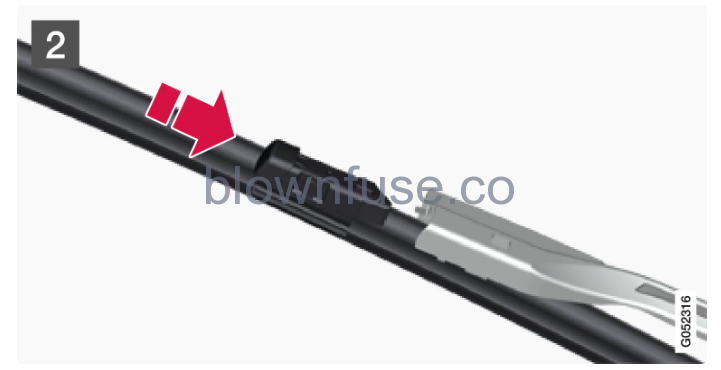 2023 Volvo XC90 Recharge Plug-in Hybrid Wiper blades and washer fluid fig 6