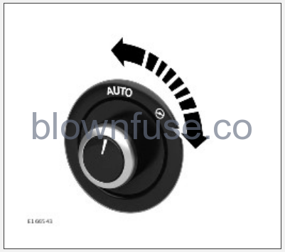 2022-Jaguar-XF-Steering-Wheel-FIG-3