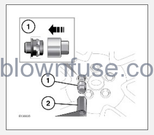 2022-Jaguar-XF-Wheel-Changing-fig-3