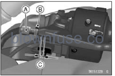 2022-Kawasaki-NINJA-400-ABS-fig-22