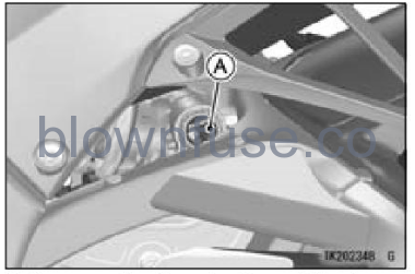 2022-Kawasaki-NINJA-ZX-10R-MAINTENANCE-AND-ADJUSTMENT-FIG-33