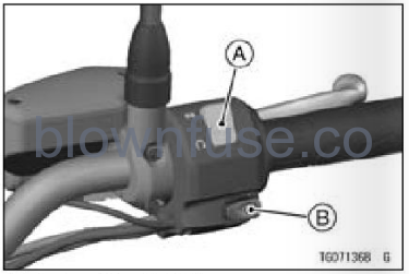 2022-Kawasaki-VERSYS-650-ABS-fig-2