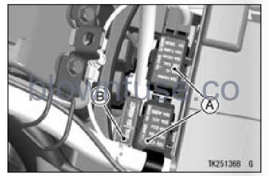 2022-Kawasaki-VULCAN-1700-VAQUERO-ABS-fig-157