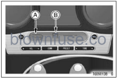 2022-Kawasaki-VULCAN-1700-VAQUERO-ABS-fig-35