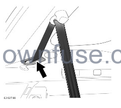 2022-Land-Rover-Discovery-Load-Carrying-fig-3