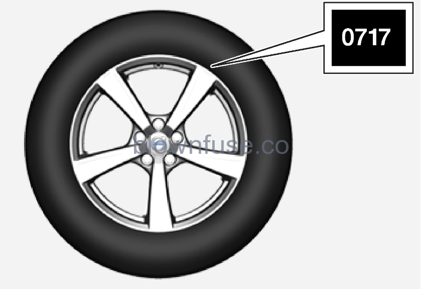 2022-Volvo-XC40-Wheels-and-tyres-FIG-1