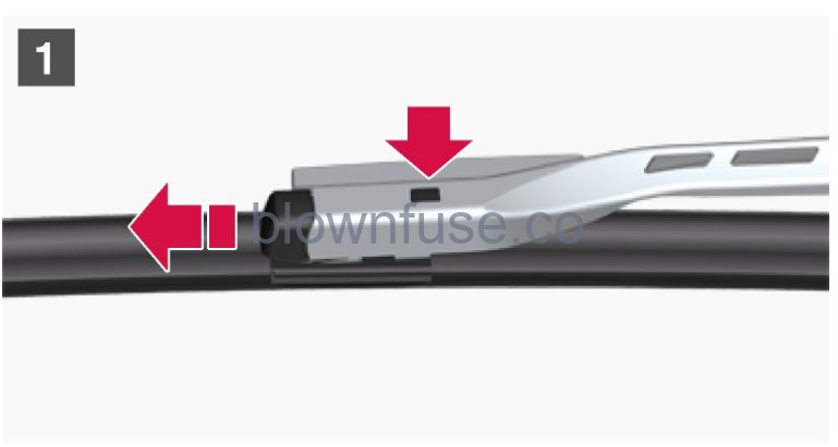 2022-Volvo-XC40-Wiper-blades-and-washer-fluid-fig-6