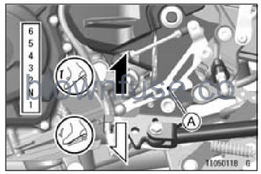 2022-Kawasaki-Z400-ABS-fig-70