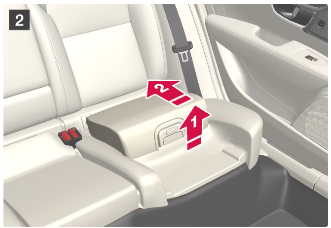 2022-Volvo-S90-Recharge-Plug-in-Hybrid-Integrated-child-seat-fig5