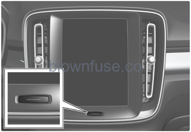 2022-XC60-Volvo-Interior-cleaning-FIG-1